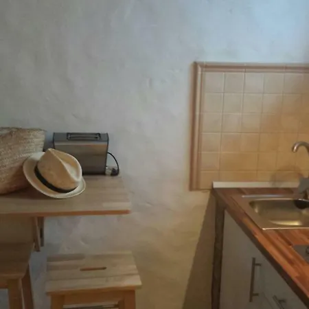 La Mirilla 1 Apartment